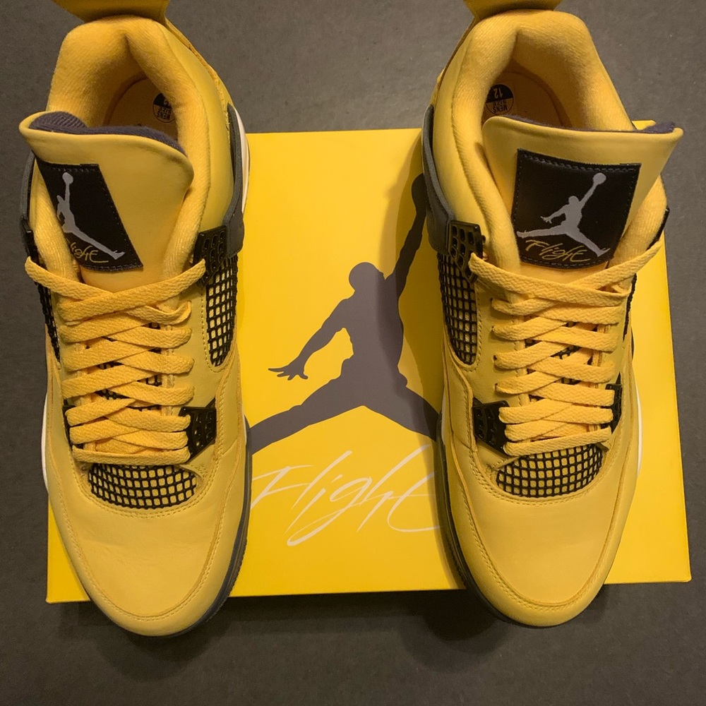Nike Air Jordan 4 Retro Lightning deadstock size12